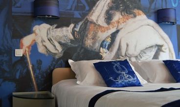 Bild von Deluxe Double Room, 1 Bedroom, Non Smoking, 1 King Bed and 2 Large Twin Beds : Room Only
