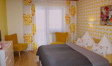 Bild von Standard Double Room, Non Smoking, Balcony-1 Queen Bed Free WiFi Free self parking