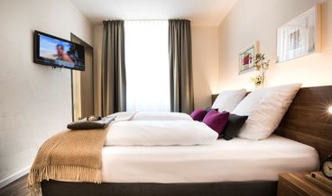 Bild von Calm Double Room, Courtyard View-2 Twin Beds Non Refundable Free WiFi Free self parking Free breakfast