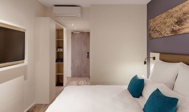 Bild von Basic Queensize Room with Extra Bed-1 Queen Bed Free WiFi Free self parking
