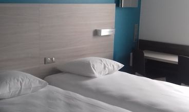 Bild von Double Room-1 Queen Bed Free WiFi Free self parking Free breakfast