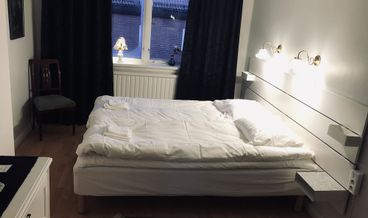 Bild von Classic Double Room, Shared Bathroom-1 Queen Bed Non Refundable Free WiFi Free self parking