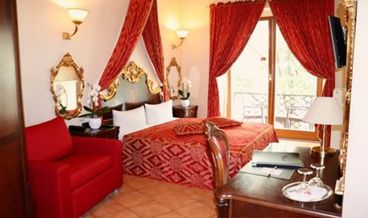 Bild von Comfort Double Room-1 Double Bed and 1 Twin Bed Non Refundable Free WiFi