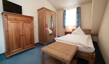 Bild von Double Room ((3 Stars))-1 Queen Bed Free WiFi Free self parking Free breakfast