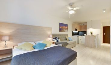 Bild von Standard Apartment, Multiple Beds, Kitchenette, River View-1 Double Bed and 1 Twin Bed Non Refundable Free WiFi