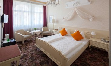 Bild von Double Room (5th and 6th Floor)-1 Double Bed Non Refundable Free WiFi