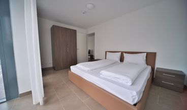 Bild von Studio, 1 Queen Bed with Sofa bed-1 Queen Bed and 1 Double Sofa Bed Free WiFi