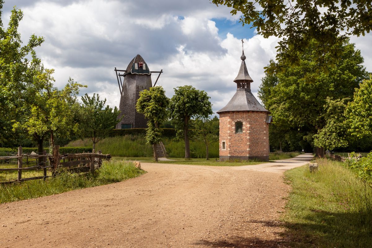 Hotels in Sint-Truiden