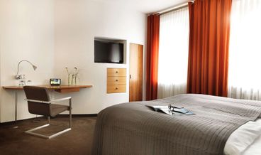 Bild von Comfort Double Room-1 Double Bed and 2 Twin Beds Non Refundable Free WiFi