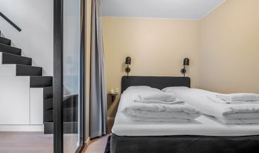 Bild von One-Bedroom Apartment (4 Adults)-1 Queen Bed and 1 Queen Sofa Bed Non Refundable Free WiFi