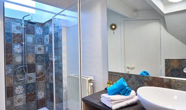 Bild von Deluxe Double Room-1 Queen Bed Free WiFi Free parking Free breakfast