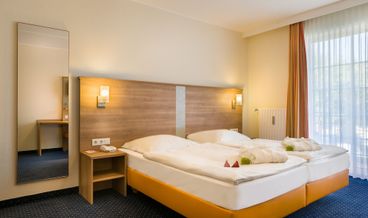 Bild von Comfort Double or Twin Room-1 Queen Bed Non Refundable Free WiFi Free self parking