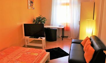 Bild von Apartment, 1 Bedroom, Kitchen-1 Double Bed Free WiFi Free self parking