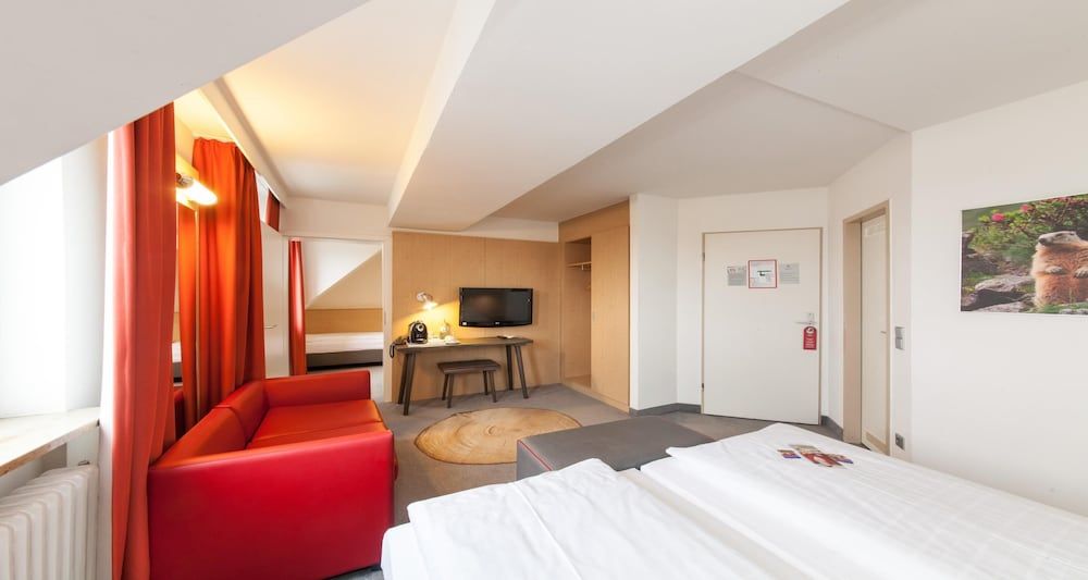 Bild von Familienzimmer, Mehrere Betten, Badewanne (Cozy Sitting Corner)