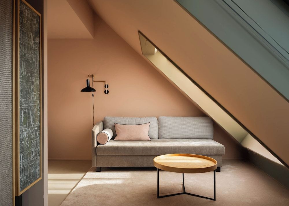 Bild von Comfort Queen Room with sofa bed