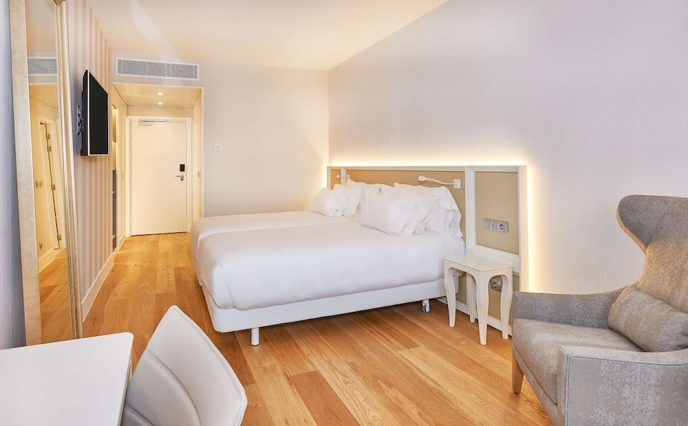 Bild von Superior-Zimmer (Extra Bed 2 adults + 1 child)