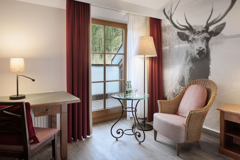 Bild von Comfort-Zimmer, 1 King-Bett, Gartenblick