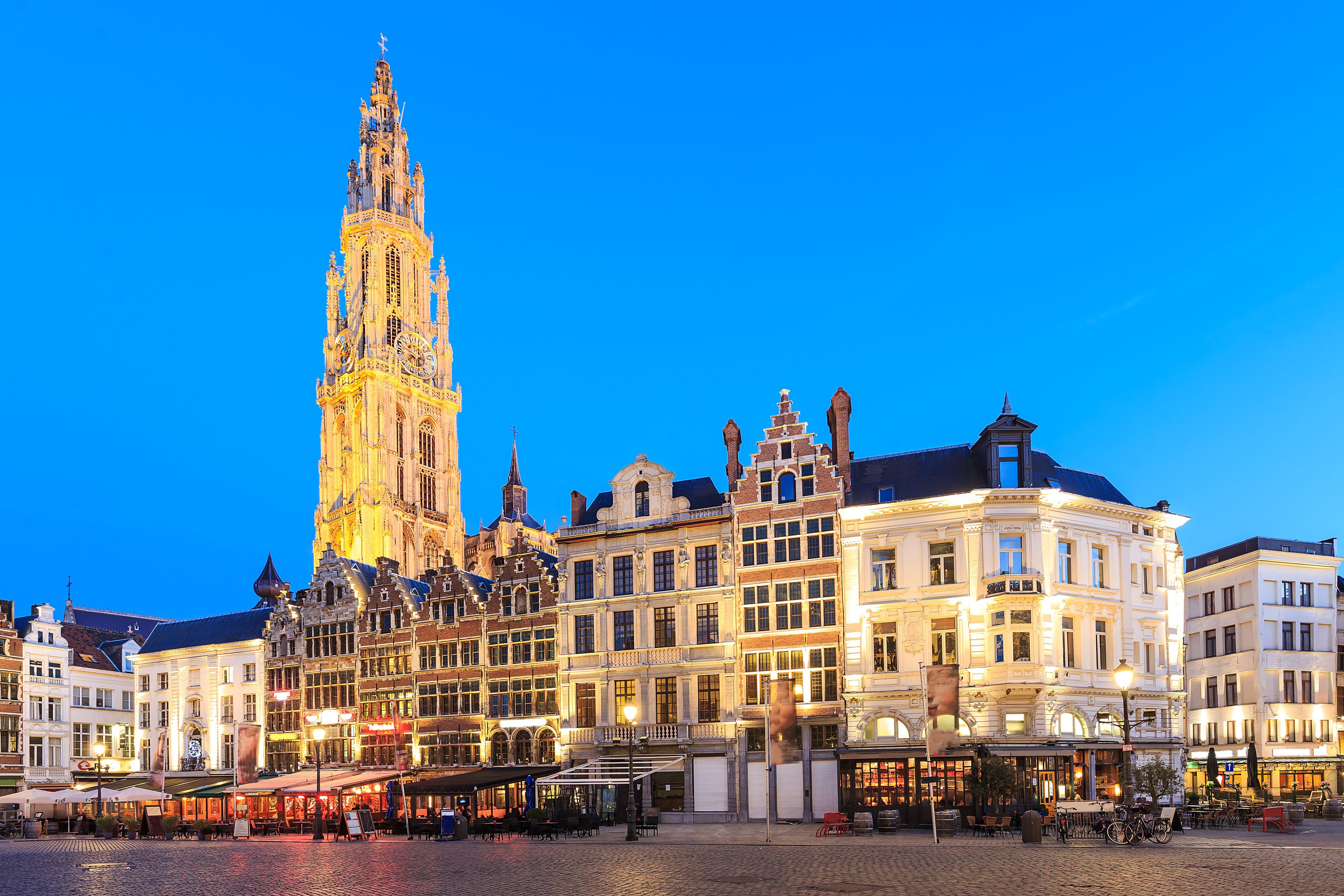 The Plaza Hotel Antwerp in Antwerpen bei HotelSpecials.at