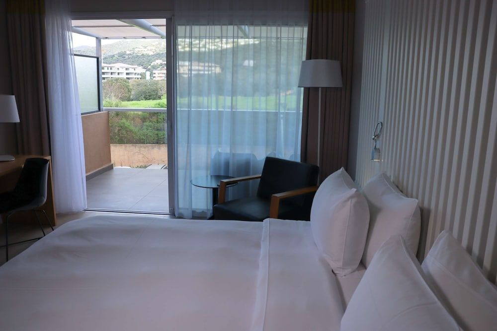 Bild von Superior-Zimmer, Balkon (Hill View)