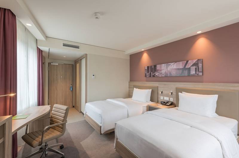 Hampton By Hilton Frankfurt Flughafen Parken www.hotelspecials.at