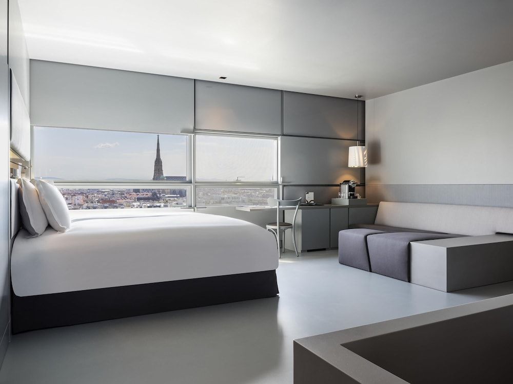 Bild von SO/ Comfy, St. Stephen's Cathedral View (Room)