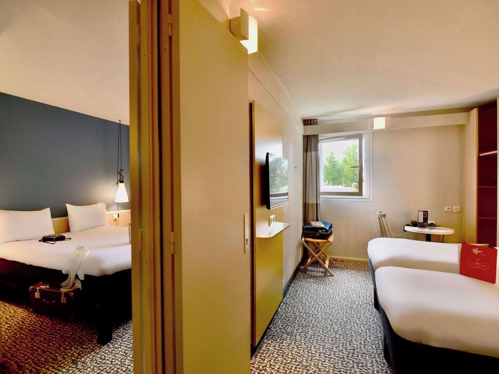 Bild von Zimmer, 2 Doppelbetten, Verbindungszimmer