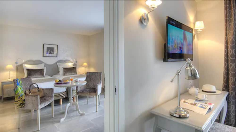 Bild von Zimmer (Privilege Communicating)