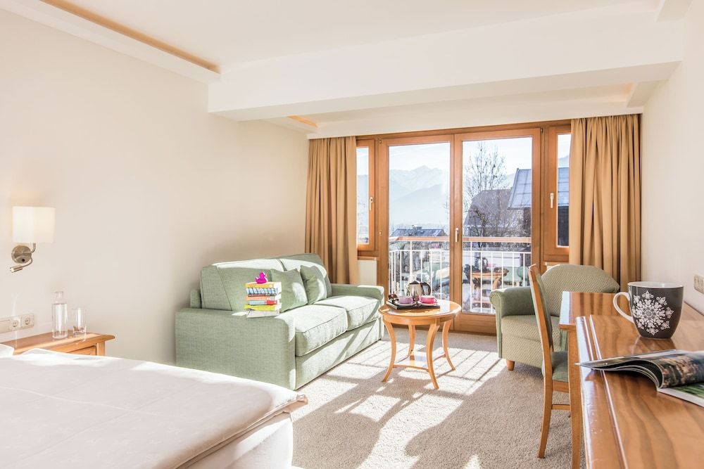 Bild von Deluxe-Zimmer, 1 King-Bett, eingeschränkter Seeblick