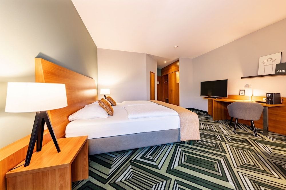 Bild von Standard-Doppel- oder -Zweibettzimmer, 1 King-Bett