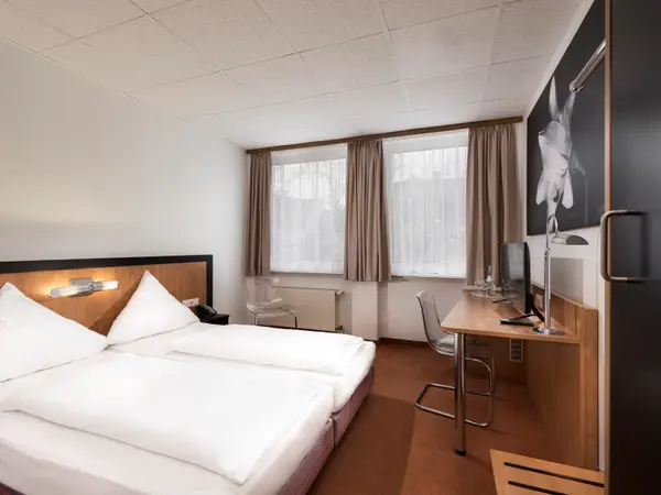 Days Inn by Wyndham Dortmund West - Standard Doppelzimmer - ROOM