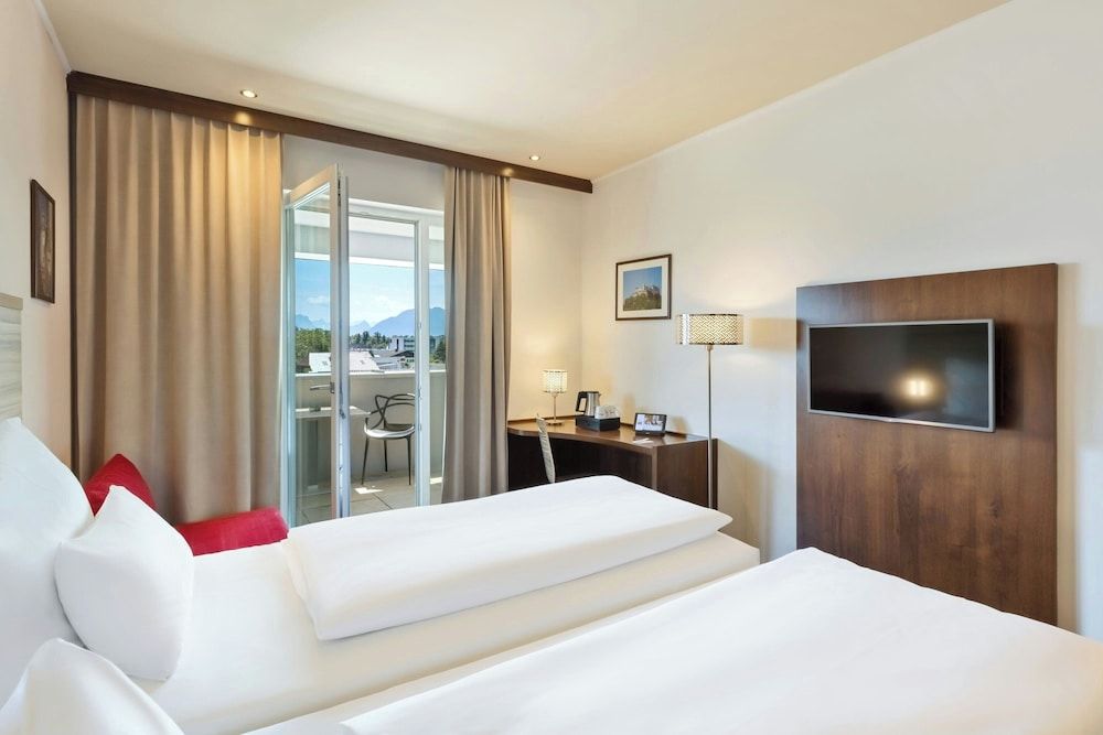 Bild von Zimmer, 2 Einzelbetten, Balkon, Stadtblick