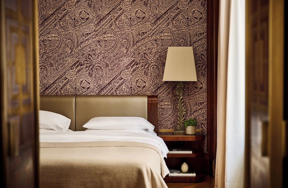 Bild von Suite (Diplomat)