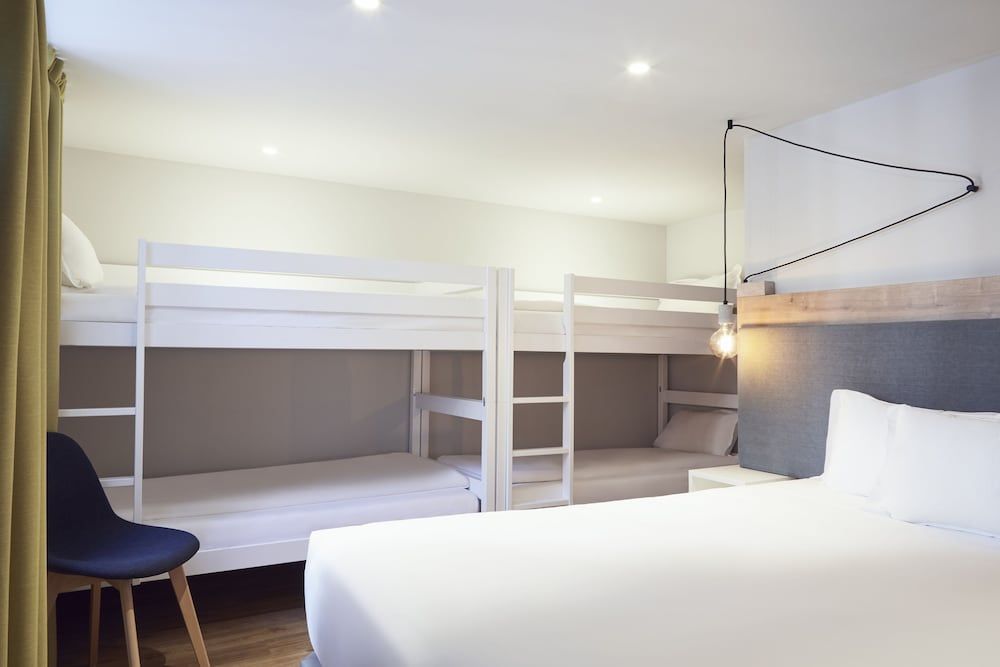 Bild von Familienzimmer, zum Innenhof hin (6 pers)