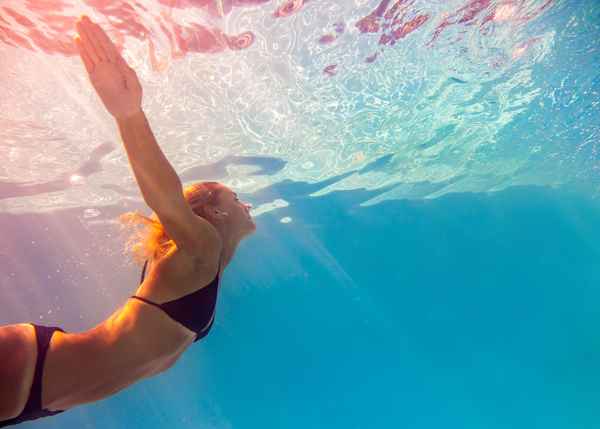 Abtauchen in einem Hotel mit Schwimmbad