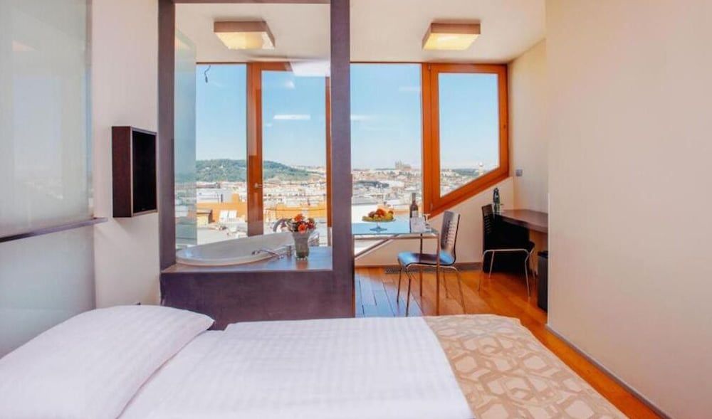 Bild von Deluxe Double Room Castle view