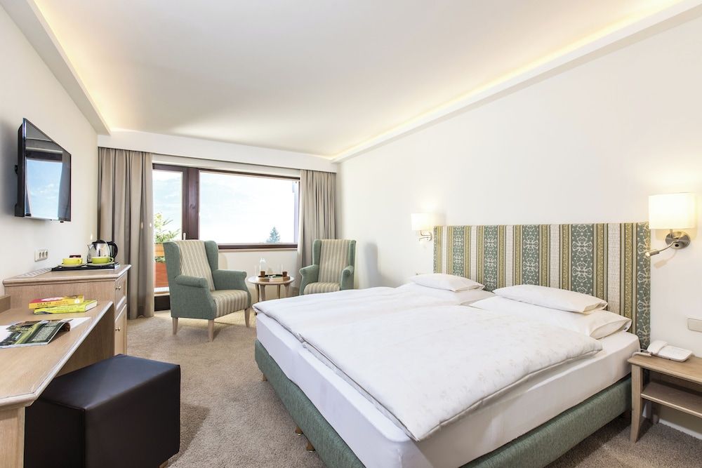 Bild von Doppelzimmer, 1 King-Bett, Seeseite