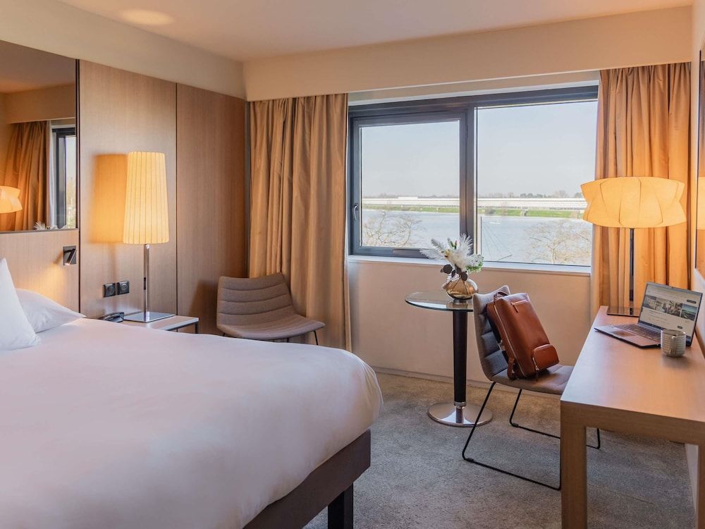 Bild von Deluxe-Zimmer, 1 Doppelbett, Seeblick