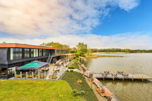 Postillion Hotel Amersfoort Veluwemeer - Komfort King Zimmer mit Terrasse. - FRONT