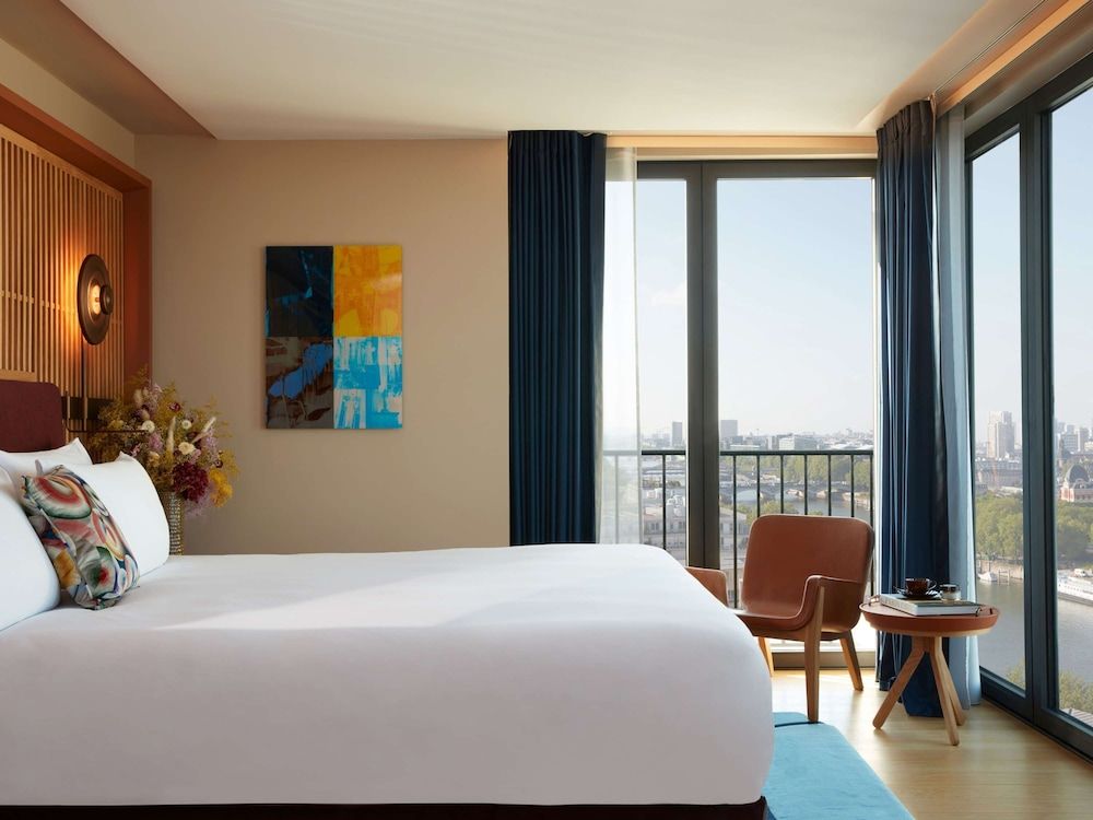 Bild von Junior-Suite, 1 King-Bett, Balkon (Paris view)
